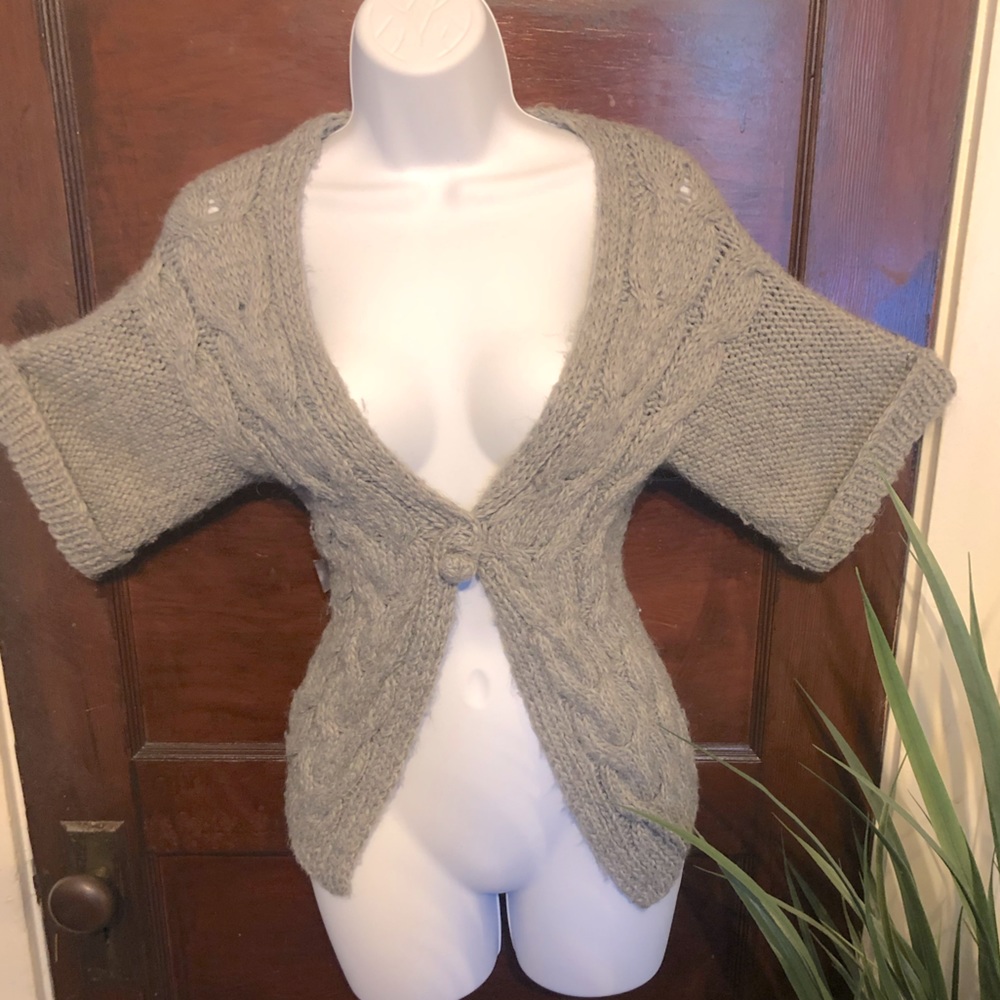 Kaisley Short Sleeve Gray Cardigan